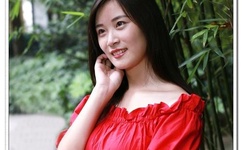 男人迈开腿尝尝你的草莓